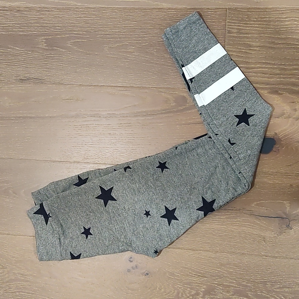 Sundry Gray Star Leggings